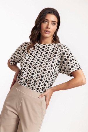 Studio Anneloes Studio Anneloes shirts en tops T-shirt Korte mouw 1390 sand/black