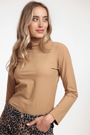 Studio Anneloes Studio Anneloes shirts en tops T-shirt Lange mouw 8400 camel